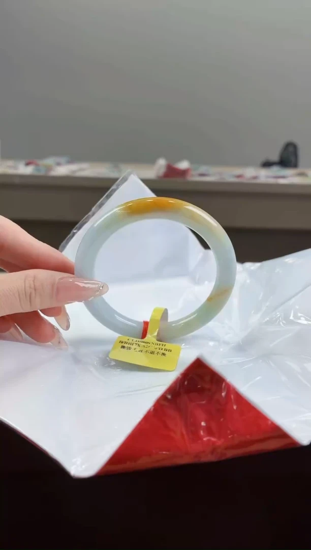 未镶嵌手镯翡翠5