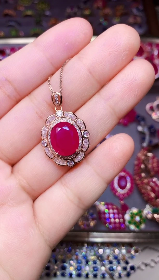 颈饰银S925镶嵌红宝石....