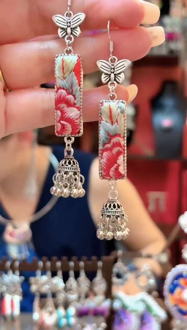 织绣 云织谣民族风精美饰品   156