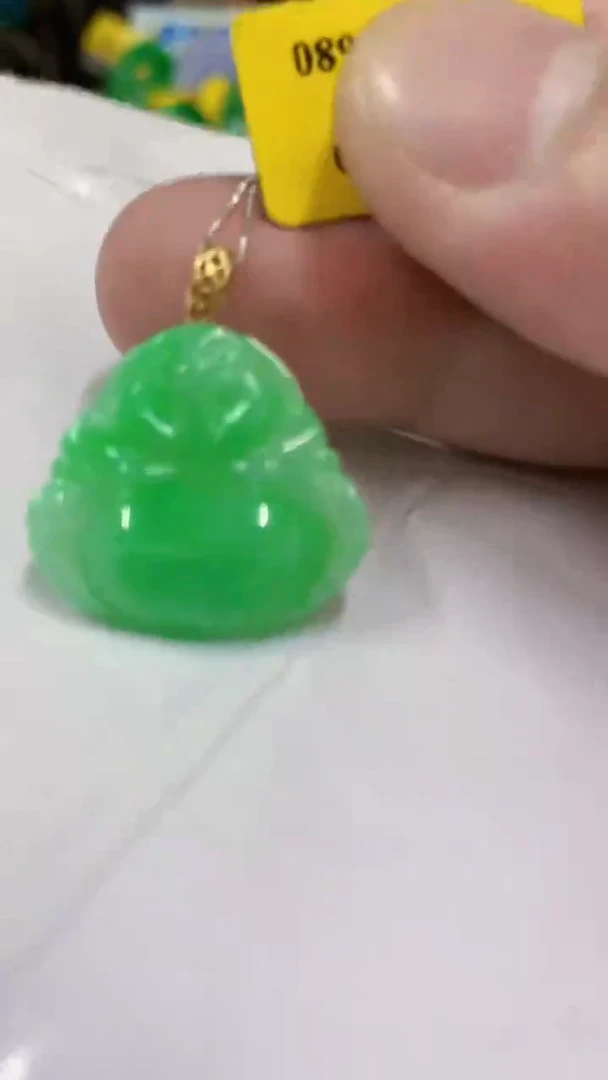 翡翠18K金镶嵌颈饰挂件
