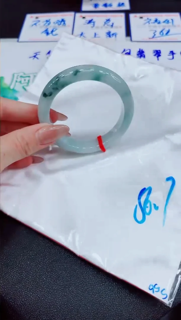 【闪购商品】翡翠手镯未镶嵌000000000