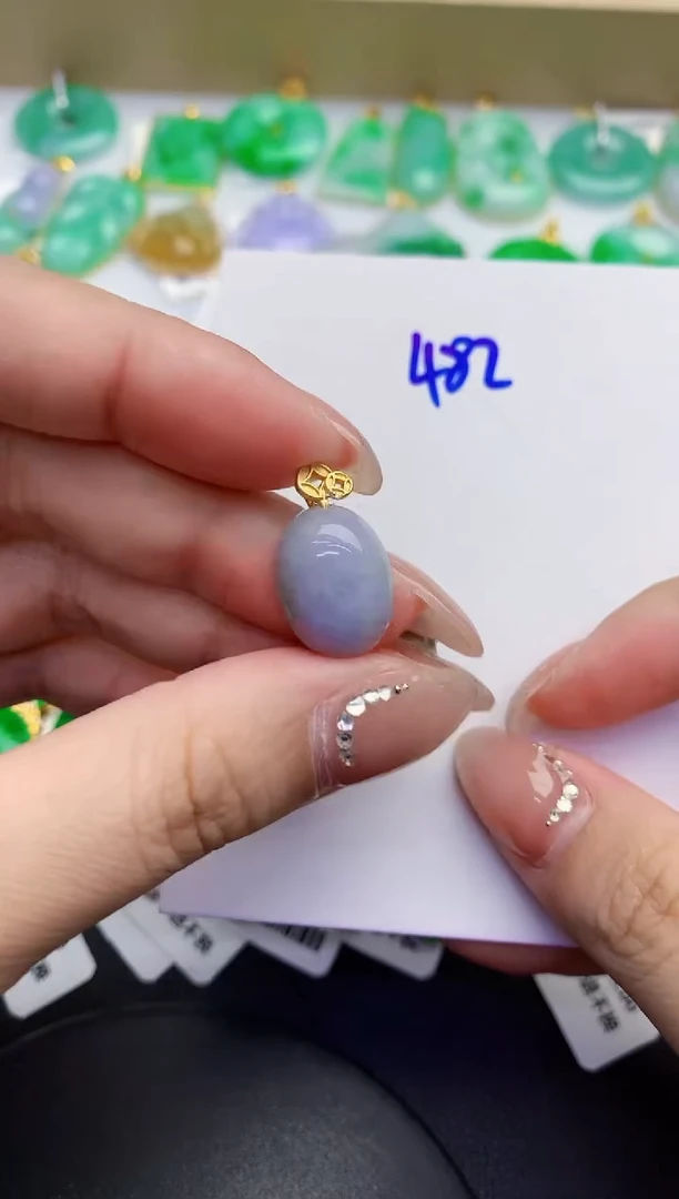 颈饰未镶嵌翡翠缅甸天然翡翠A货