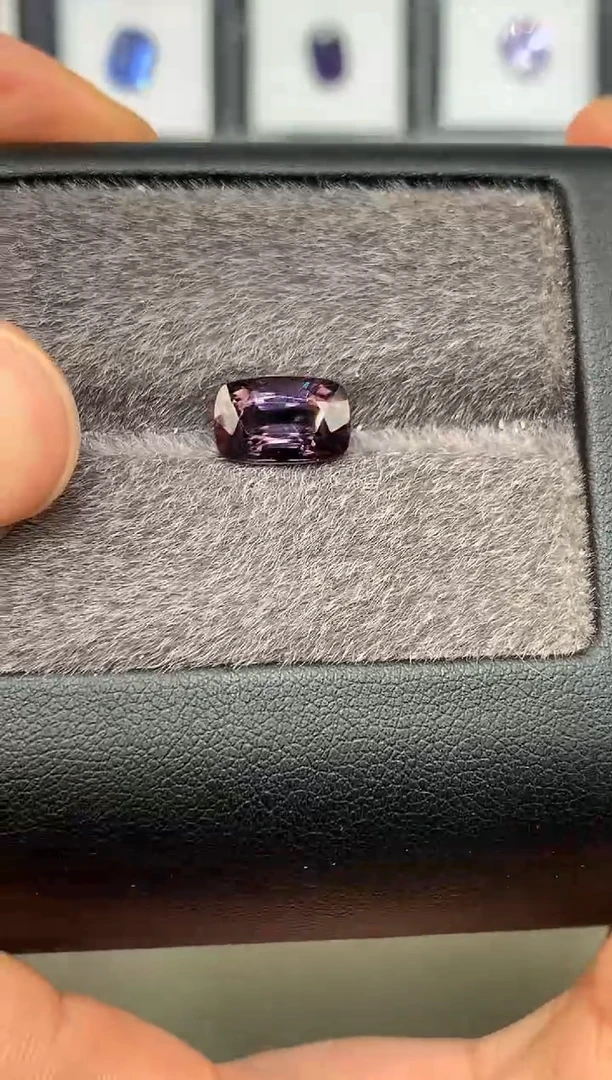 【闪购商品】定制尖晶石裸石未镶嵌长枕型 星空紫色调尖晶石 2.93ct