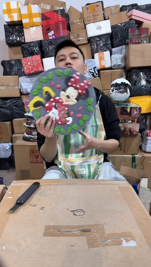 瓷片米妮抱花水泥盘