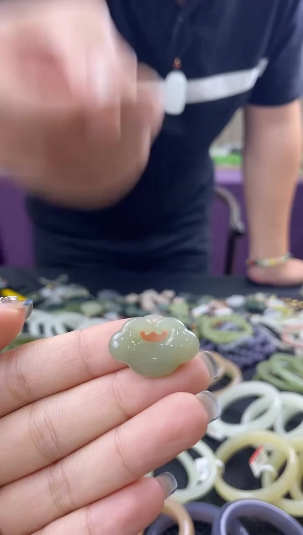 和田玉未镶嵌颈饰天然和田玉  09