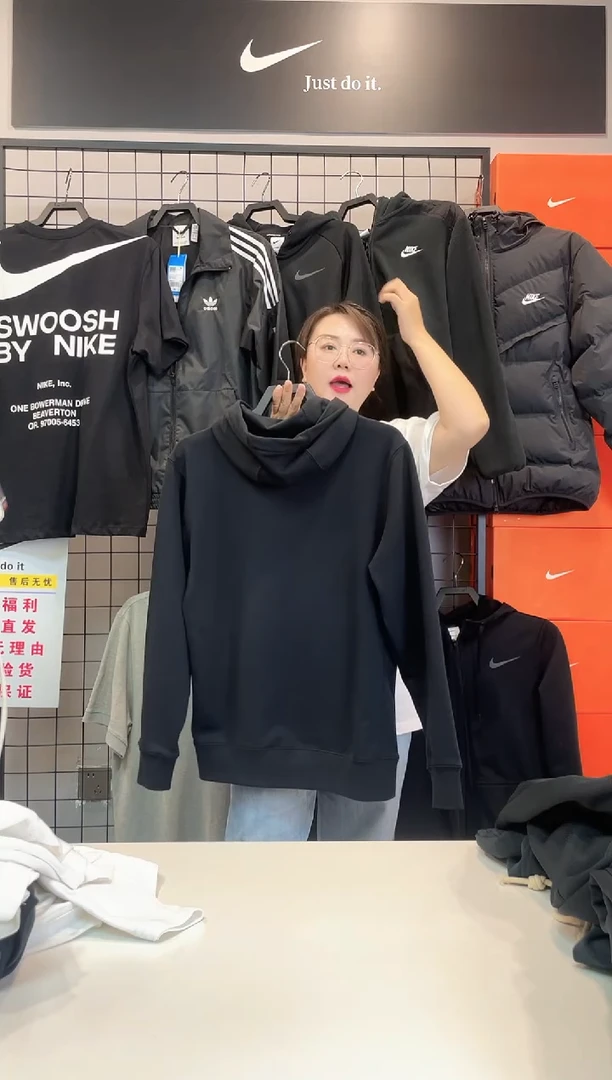 2649 外套黑色  L码 140斤-160斤 不退换