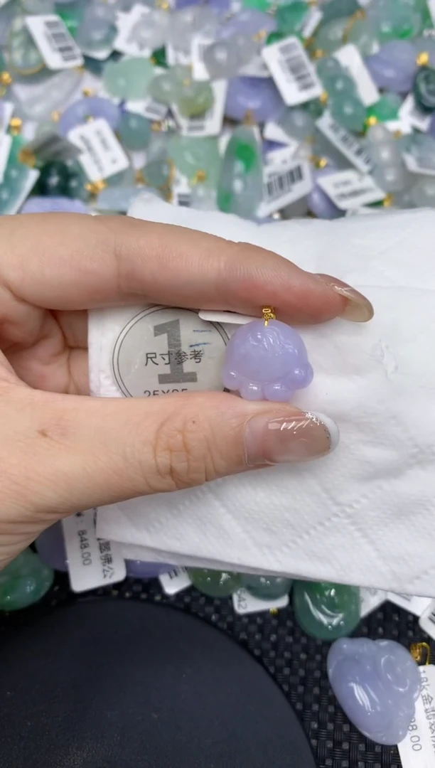 颈饰18K金镶嵌翡翠1111111