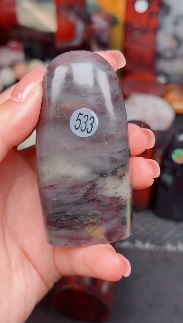 玉桂林鸡血玉印章摆件533