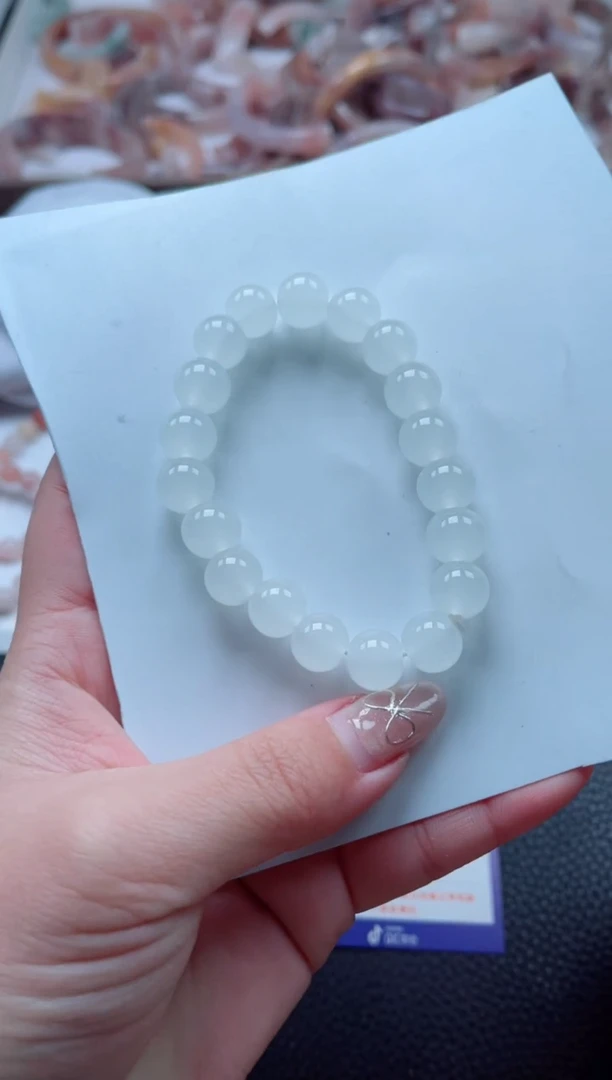 【闪购商品】石英质玉手镯未镶嵌小圆手串