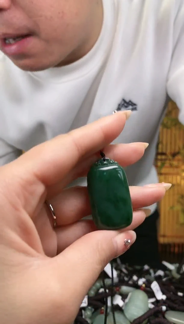 【闪购商品】和田玉颈饰未镶嵌多样性发货，拍一发一