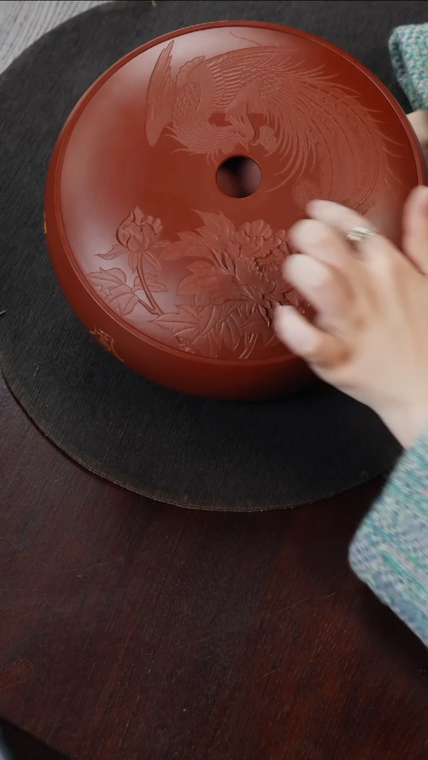 【闪购商品】紫砂茶叶罐朱泥雕刻牡丹凤凰三饼罐侧面刻凤舞九天