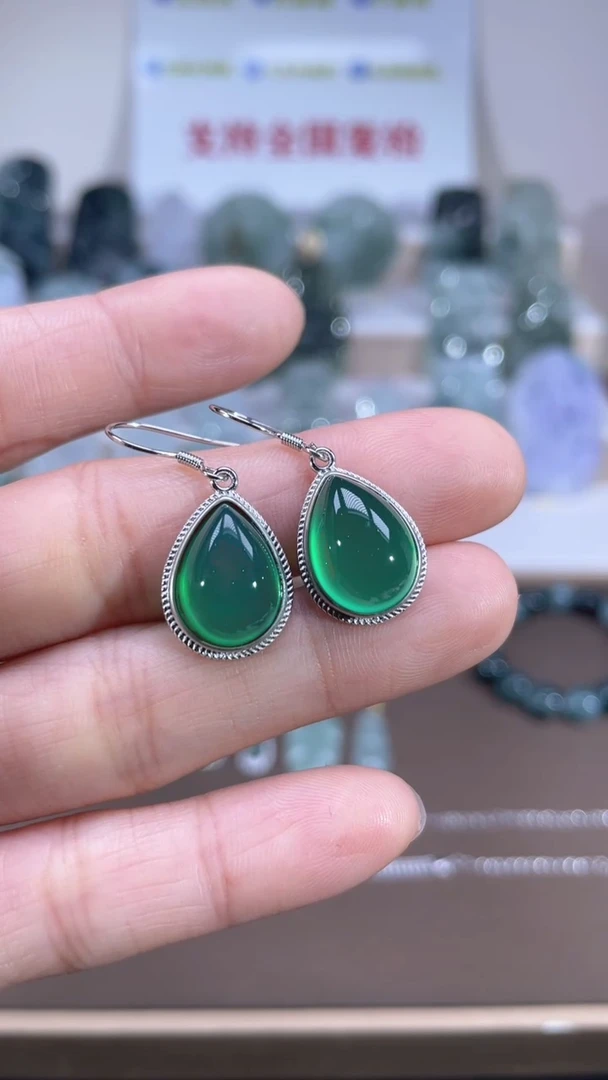 合金耳钉玛瑙/玉髓玉髓水滴耳钩一对