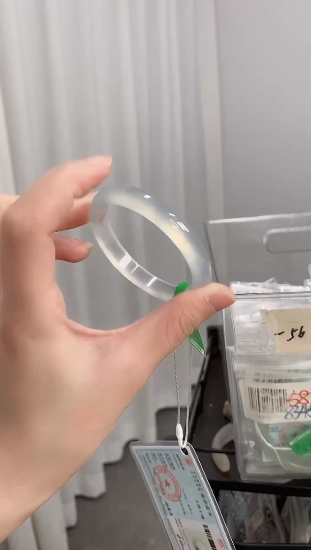 手镯玛瑙/玉髓未镶嵌53-54圈