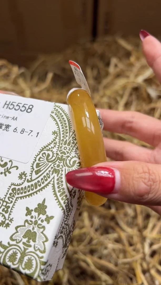 未镶嵌手镯石英质玉H5558