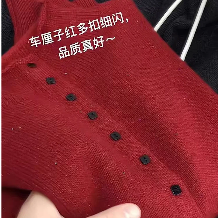 02纯色亮片多扣针织开衫