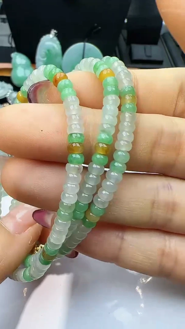 【闪购商品】翡翠手串未镶嵌玉珠多样性发其一