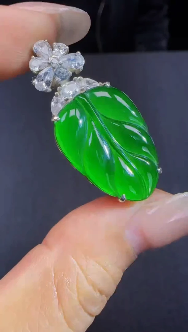 未镶嵌定制翡翠翡翠吊坠112