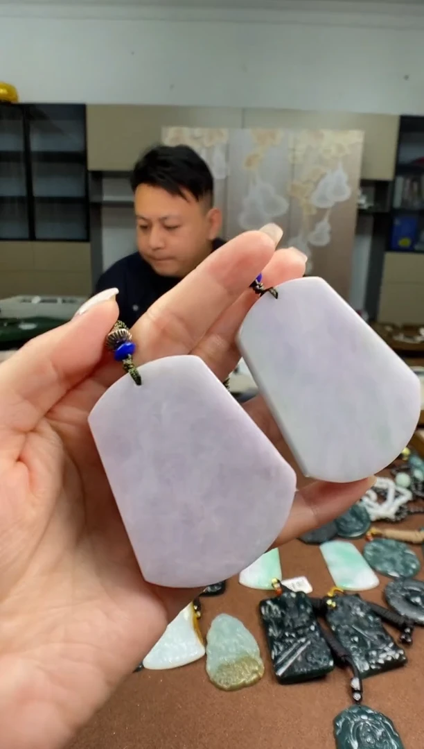 颈饰未镶嵌翡翠多样性发其一