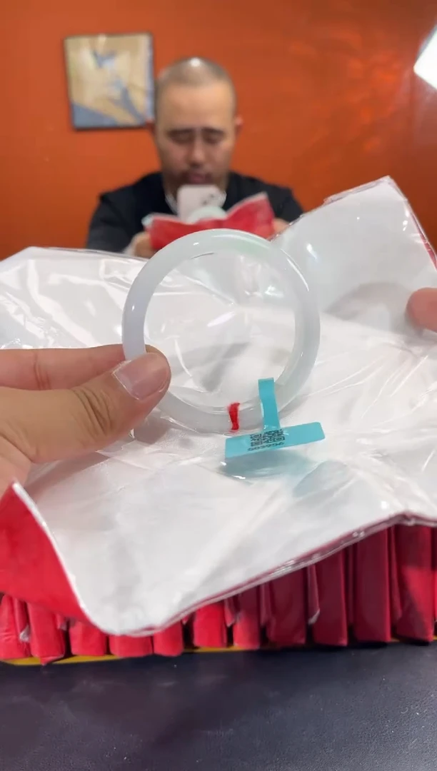 未镶嵌手镯翡翠2