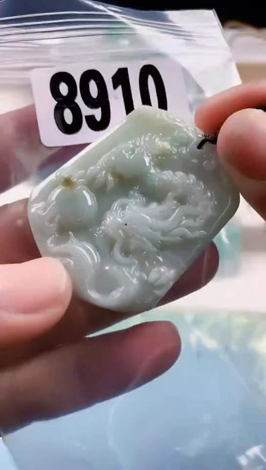 【闪购商品】翡翠挂件未镶嵌天然翡翠吊坠挂件