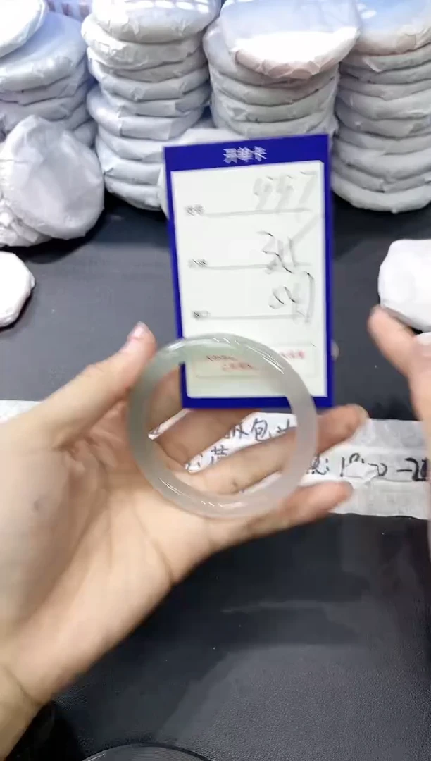 玛瑙/玉髓手镯未镶嵌557