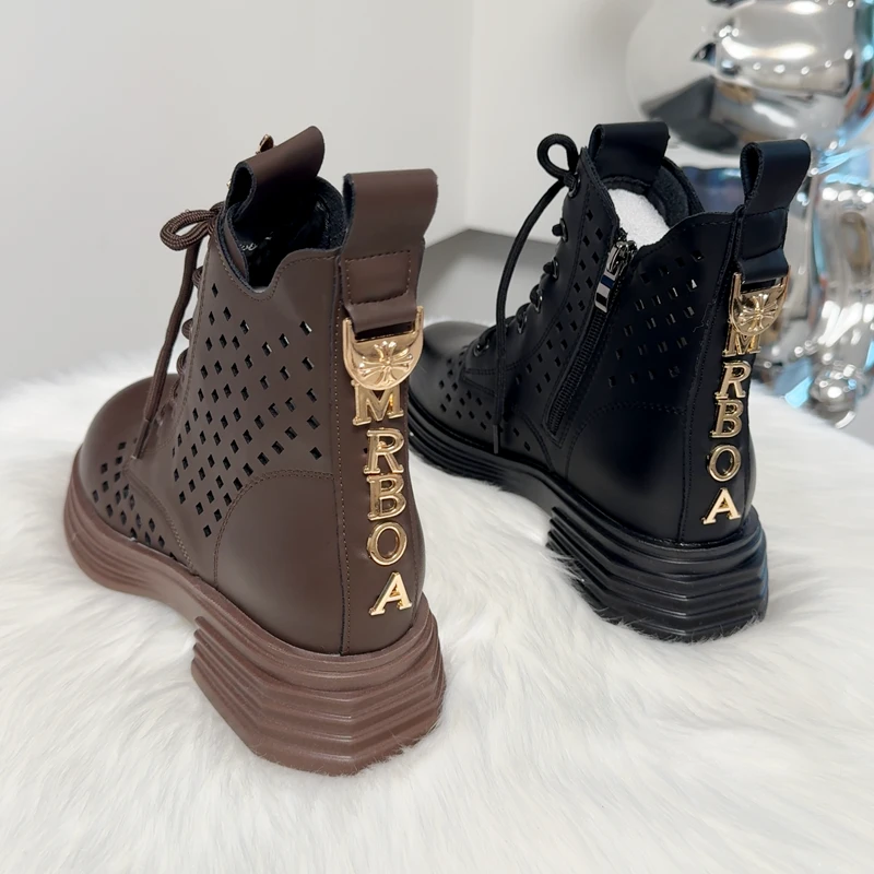 夏季打孔透气马丁靴女时尚百搭休闲鞋2025年新款英伦风短筒靴平跟