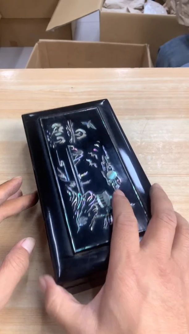 默认微瑕，no退no换，介意勿拍