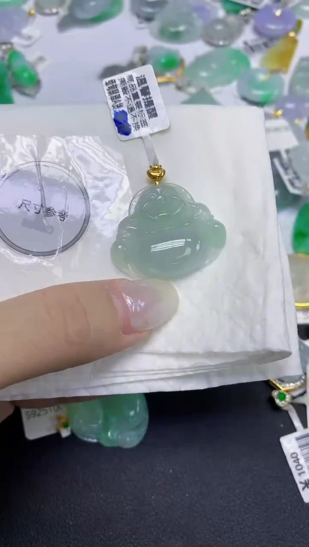 颈饰18K金镶嵌翡翠天然缅甸翡翠A货百元以上9元证书费自理