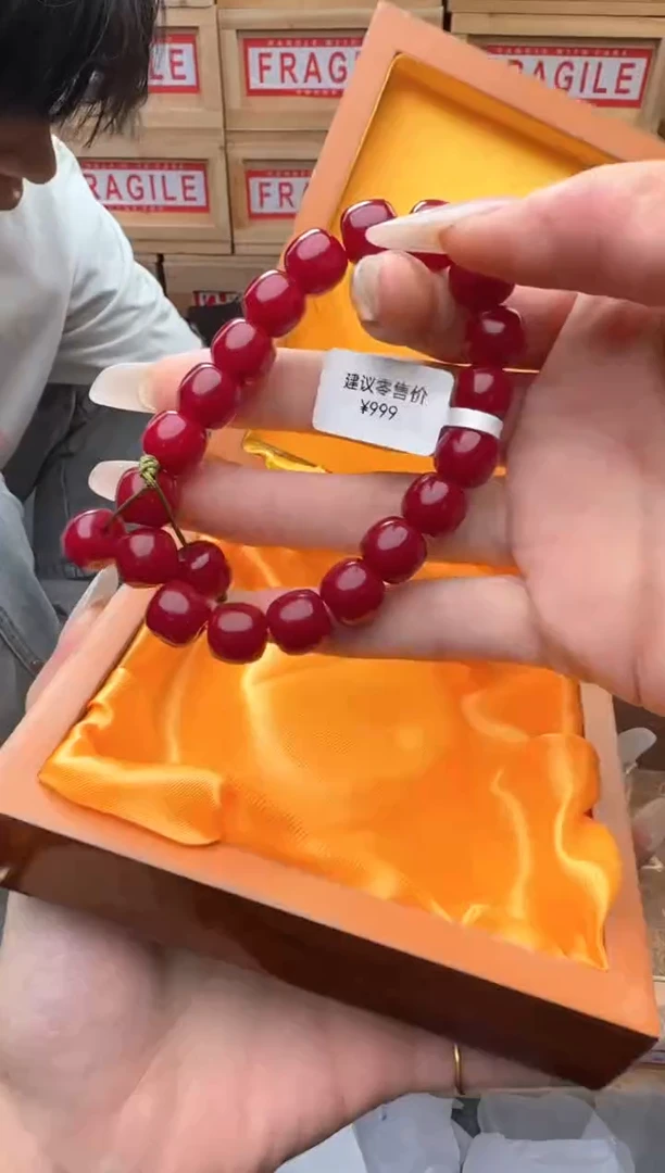 精美手串（无礼盒）