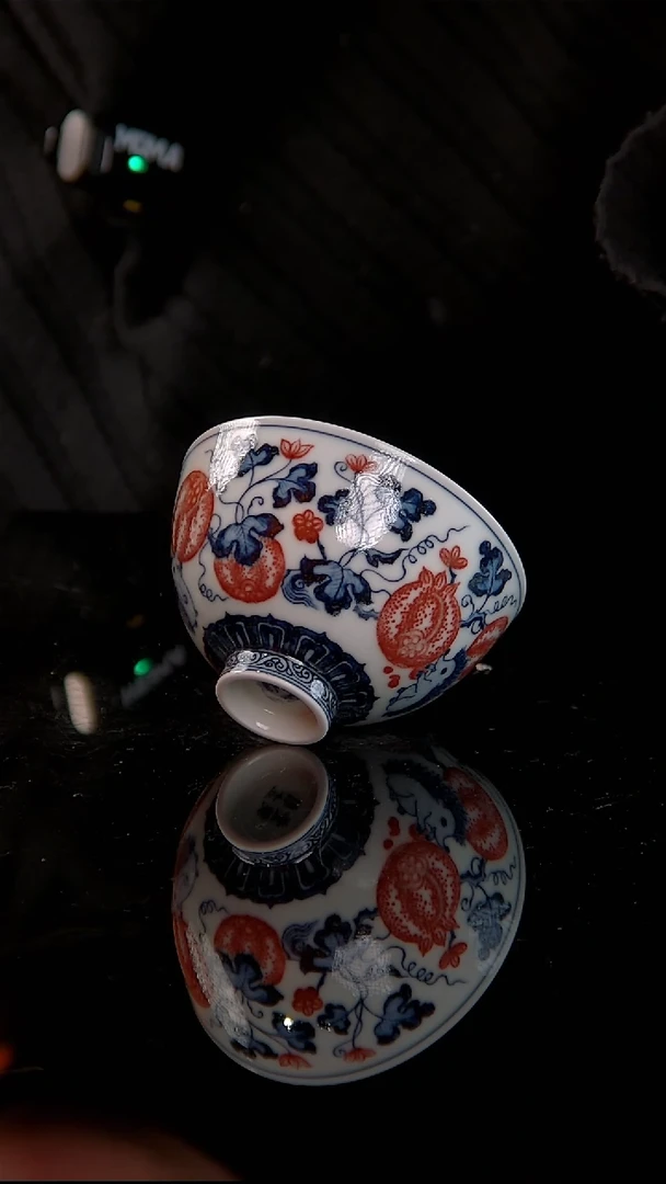 刻画堂青花釉里红瓜瓞绵绵鸡心杯