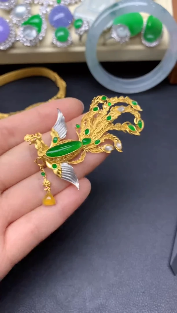 颈饰18K金镶嵌翡翠345-雪姐翡翠天天见