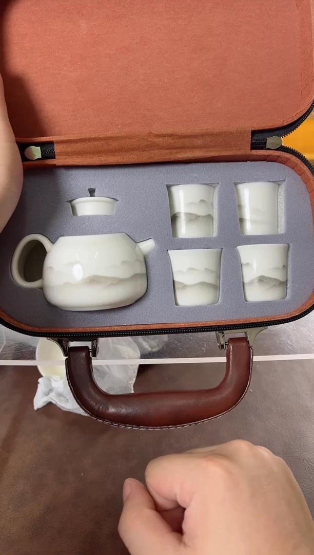 瓷片鸣盏居甄选阁11111羊脂玉瓷远山茶巾套装