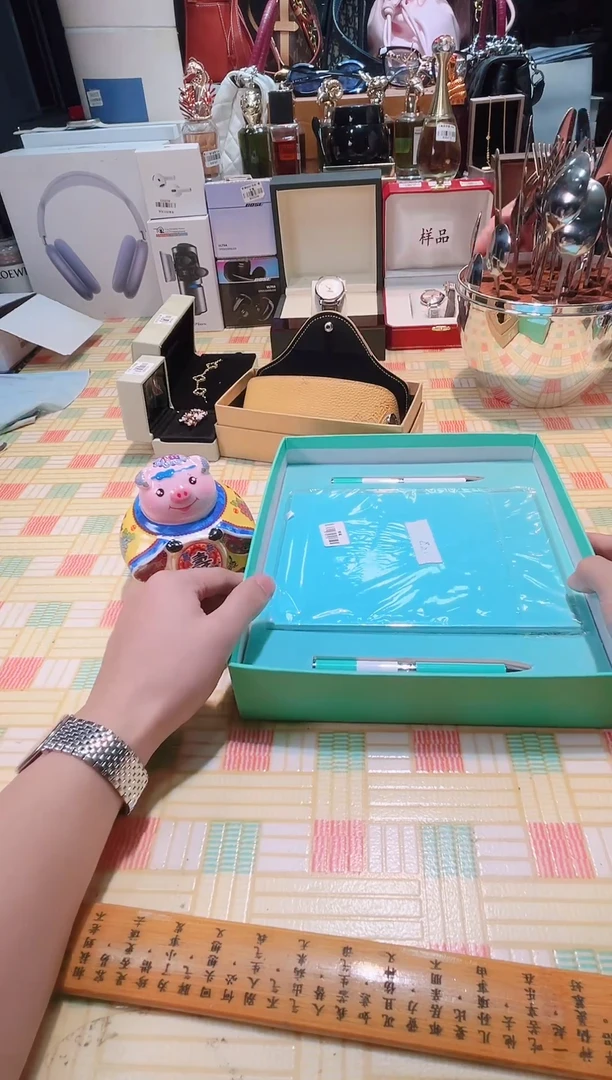 瓷片瓷器 库房到期 全部地板价@@1