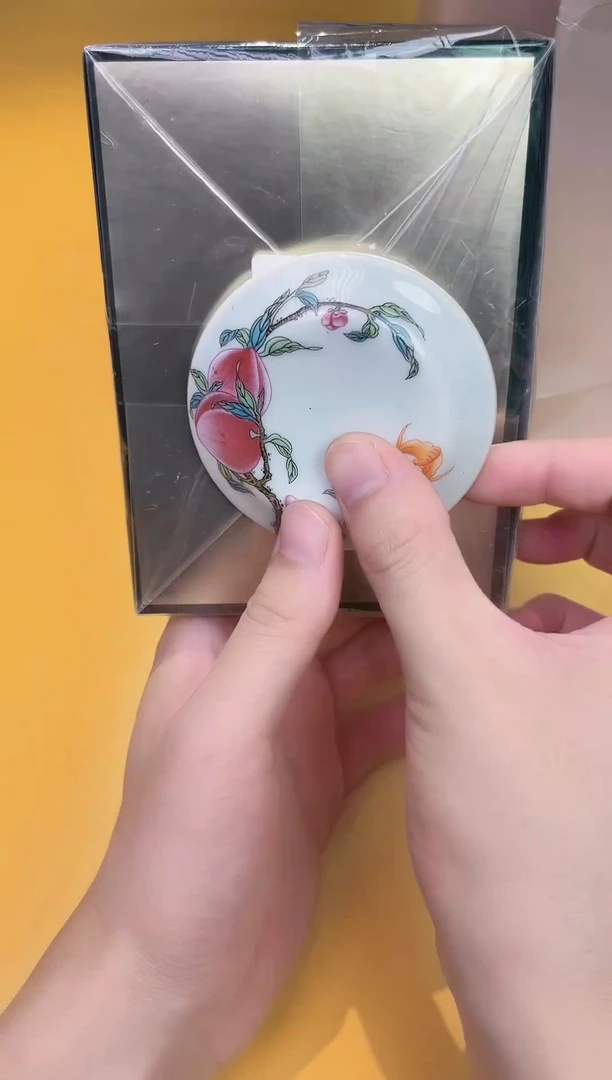 瓷片绿宝瓶