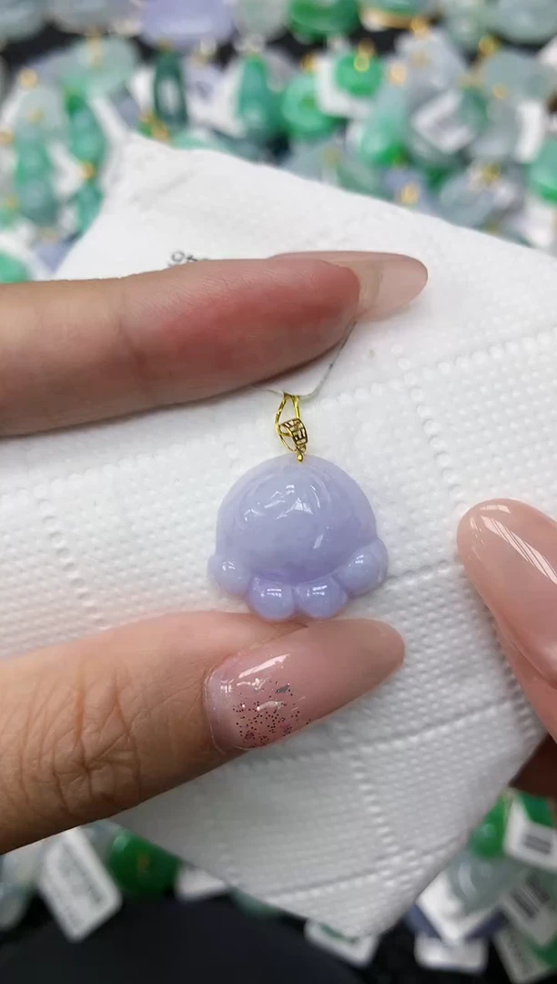 颈饰18K金镶嵌翡翠1111111111