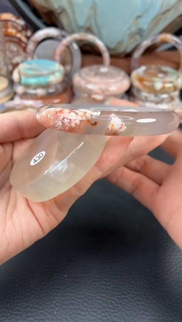 石英质玉手镯（圆镯）未镶嵌60