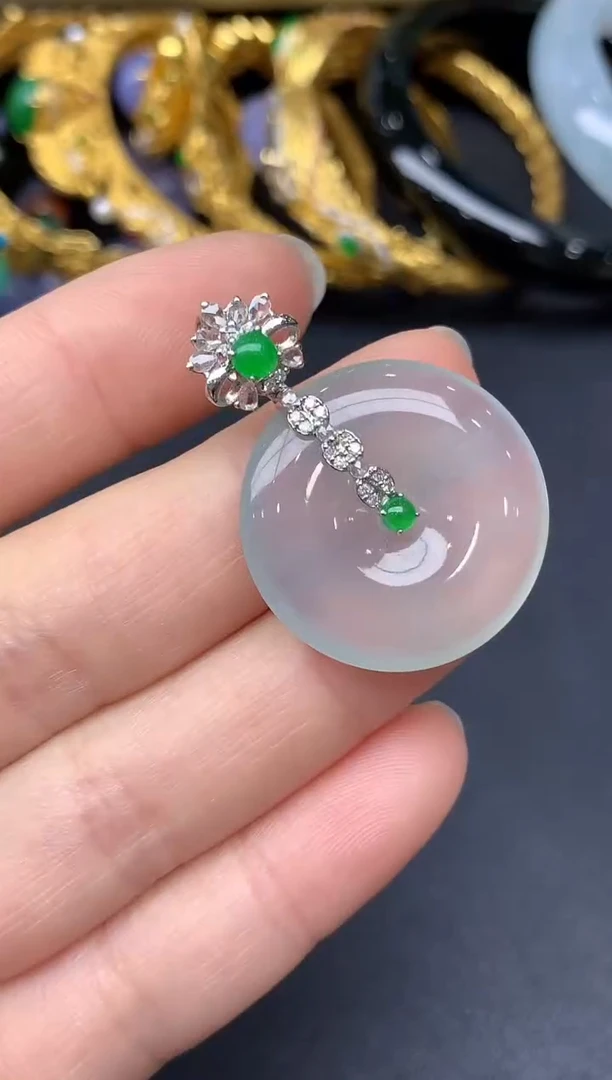 颈饰18K金镶嵌翡翠396-雪姐翡翠天天见