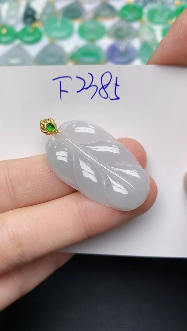 颈饰未镶嵌翡翠 天然缅甸A货翡翠百元以上9元证书费自理