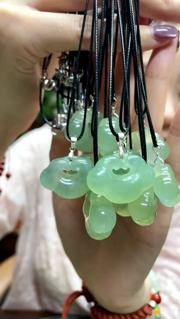 岫玉银S925镶嵌吊坠多样性发货其中发一