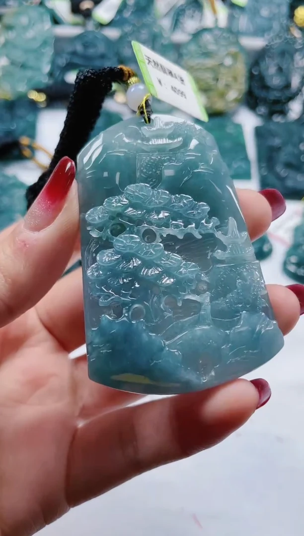 【闪购商品】翡翠颈饰未镶嵌