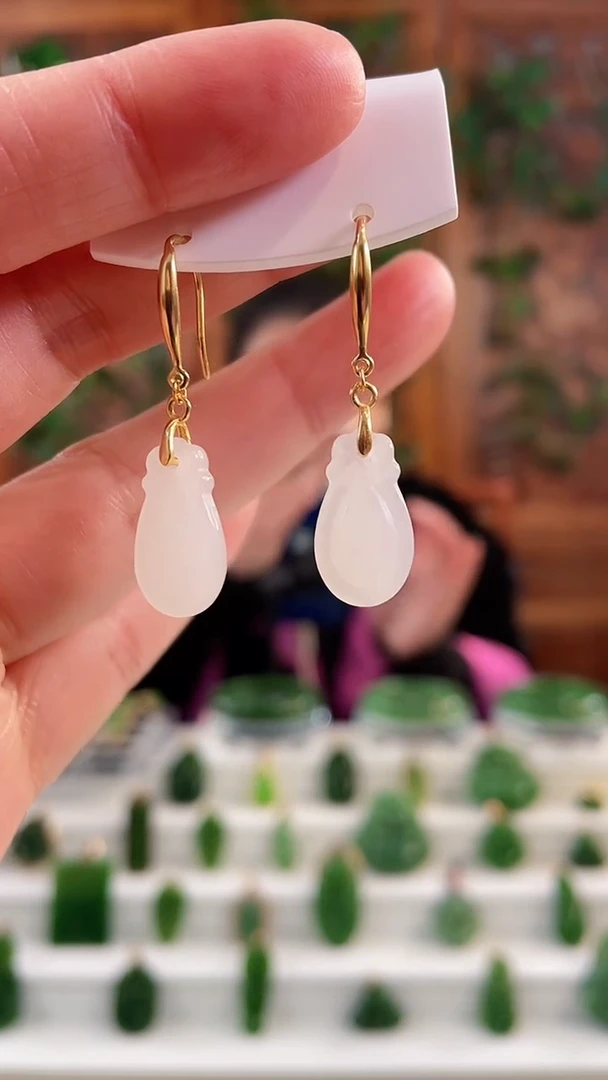 【闪购商品】和田玉耳钩银S925镶嵌白玉钱袋耳钩