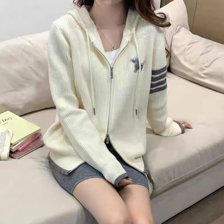 [53/52]编码休闲针织衫慵懒风植绒绣花款针织新款修身百搭韩版