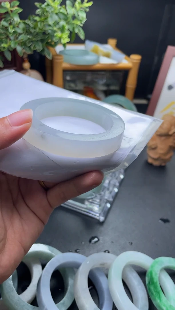 定制翡翠毛胚手镯未镶嵌毛胚定制