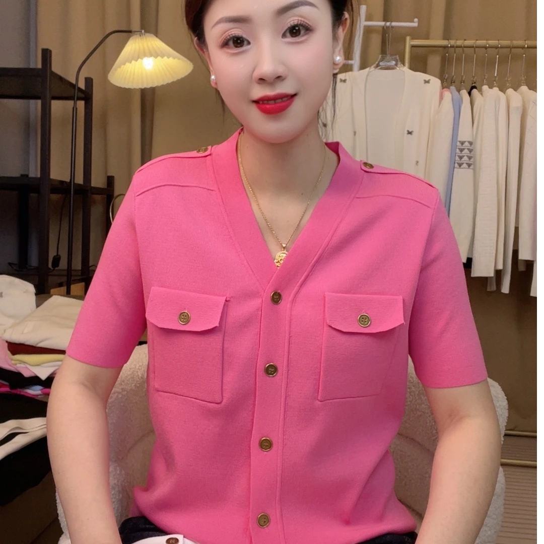 海嫂推荐--2025年夏季新款，大气 简约 针织上衣