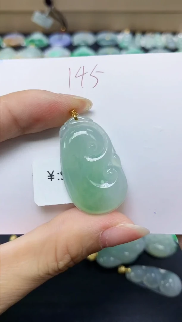 翡翠18K金镶嵌颈饰天然缅甸翡翠A货