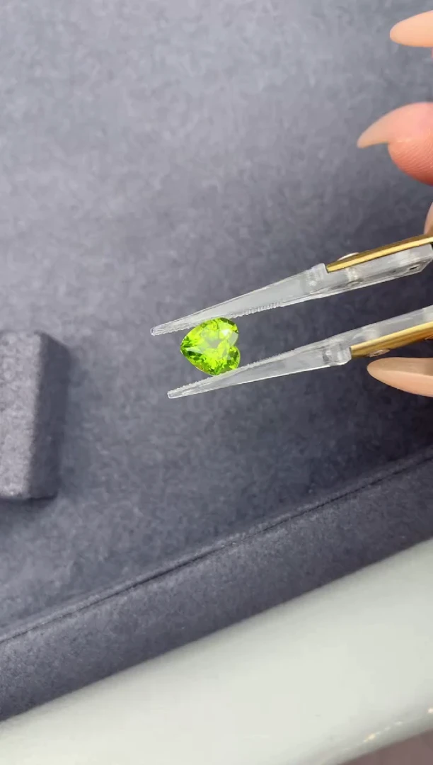 裸石未镶嵌橄榄石2ct橄榄石  FG