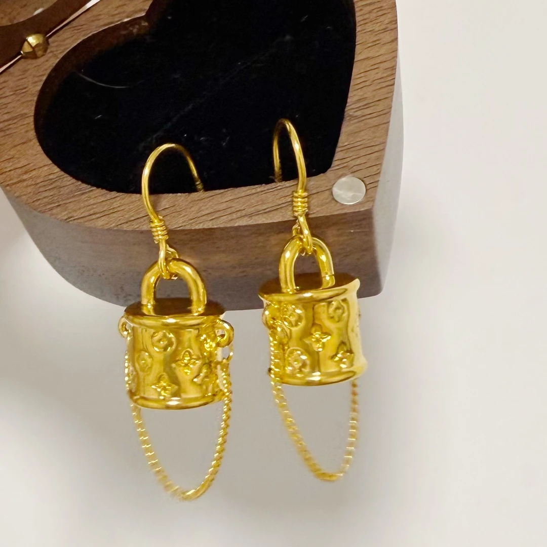 【小鹏黄金】足金999花桶包包5D工艺耳饰 4.89