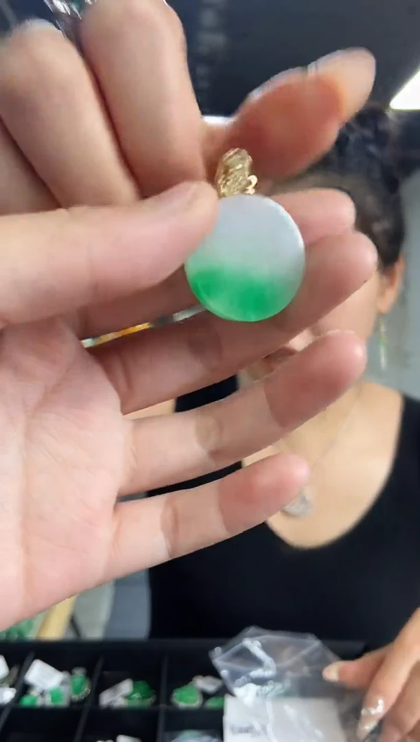 闪购链接多样性发其一颜色微差
