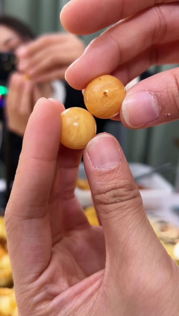 【闪购商品】琥珀手串未镶嵌蜜蜡瑕疵珠子
