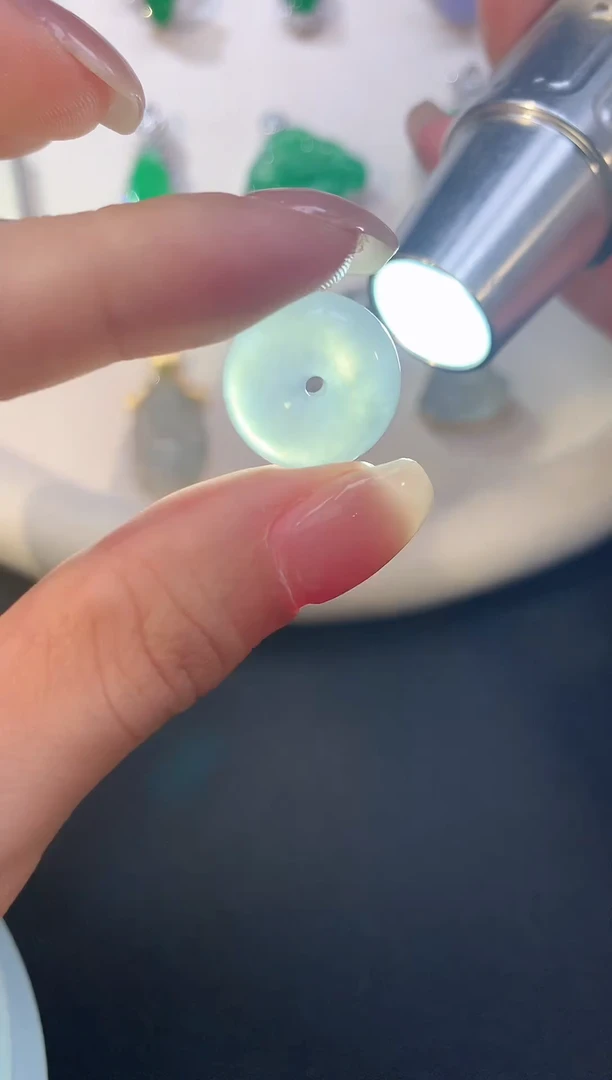 翡翠未镶嵌吊坠(不含链)天然缅甸A货翡翠平安扣